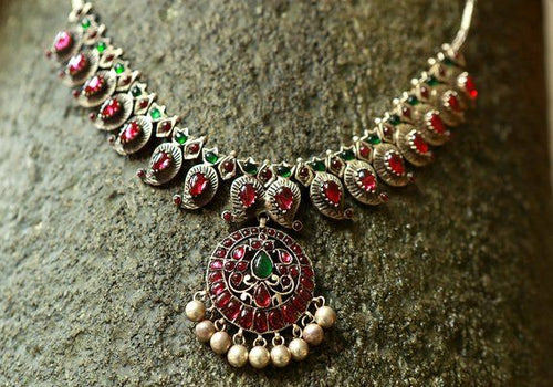 The History of Traditional Indian Jewelry – A Journey Through Time and Culture