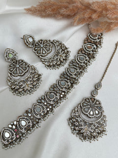 Mirror Pearl Choker Set