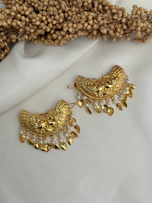 Morni hair pins with pearls