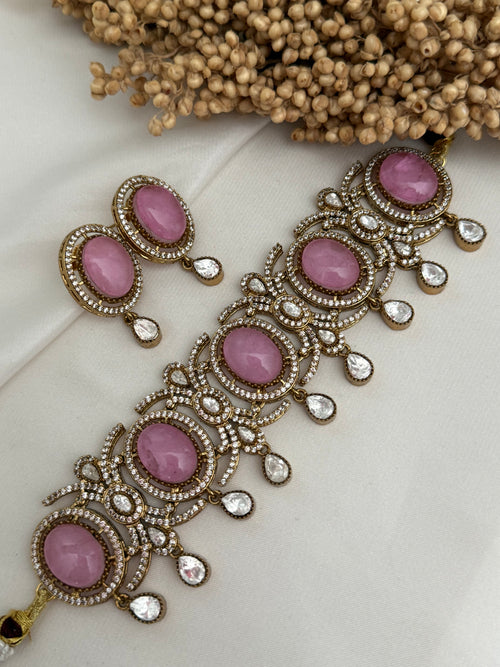 Sonam Monalisa Choker Set