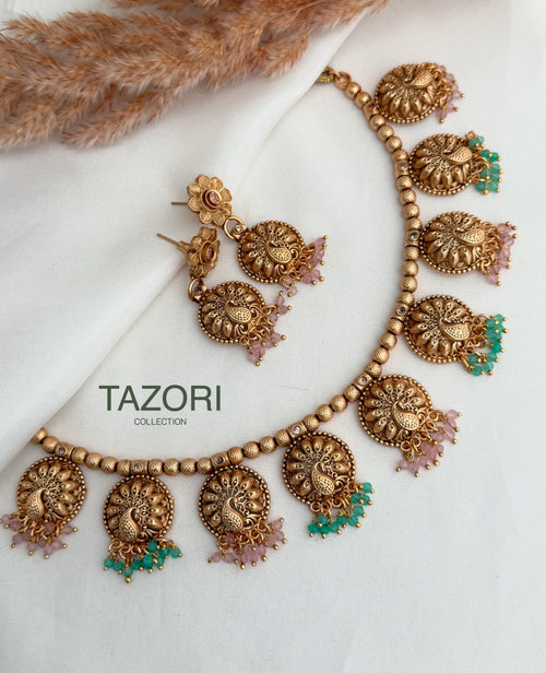 Morni matte gold necklace set