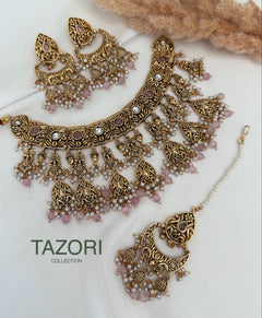 Pihu Necklace Set