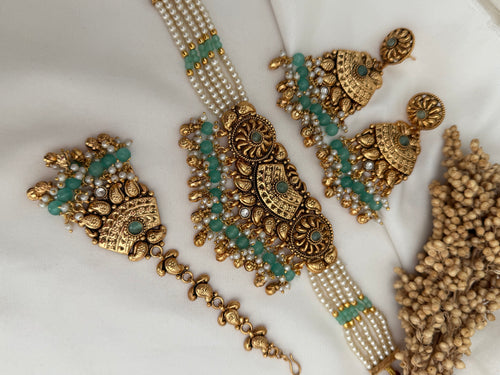 Zahra Gold choker Set