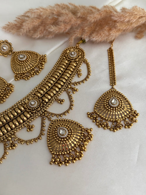 Gold x Kundan Choker Set