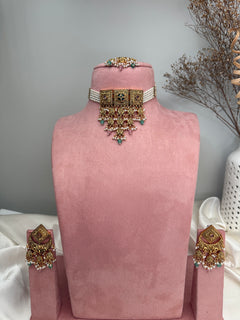 Aliya gold Choker Set