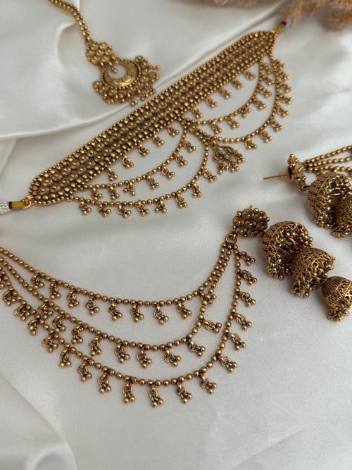 Kaira gold Choker Set