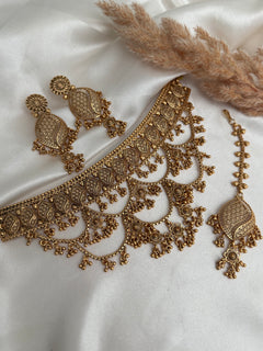 Myra Choker Set