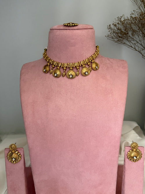 Priya necklace Set