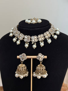 Minakari Kundan Choker Set