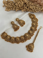 Gold imitation necklace set