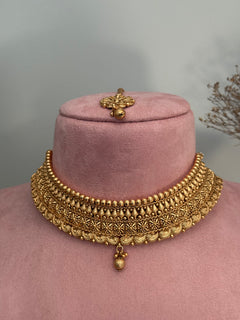 Gold imitation choker Set