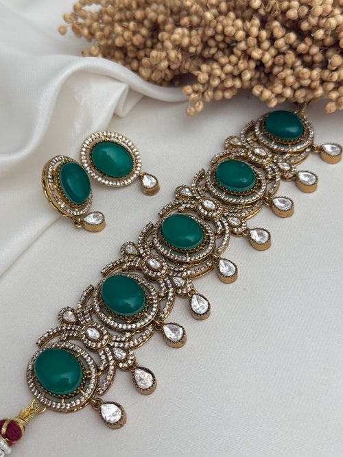 Sonam Monalisa Choker Set