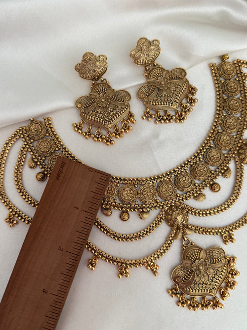 Bani gold necklace Set