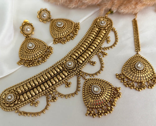 Gold x Kundan Choker Set