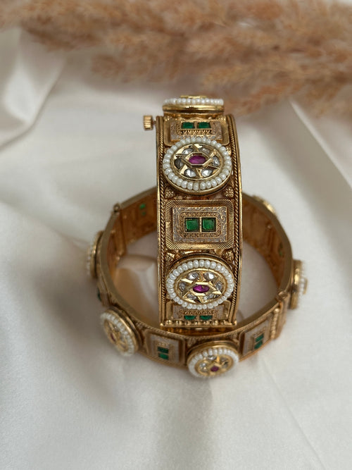 Antique Kundan Kada Set