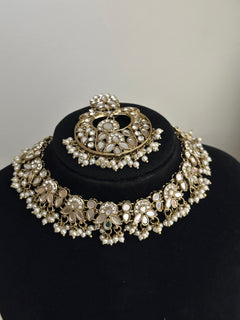 Pearl Mirror Choker Set