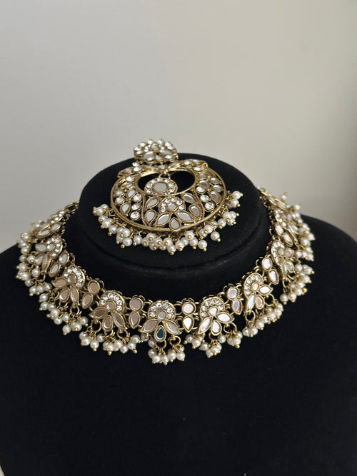 Pearl Mirror Choker Set