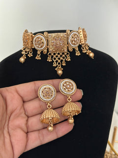 Pearl Gold Necklace Set