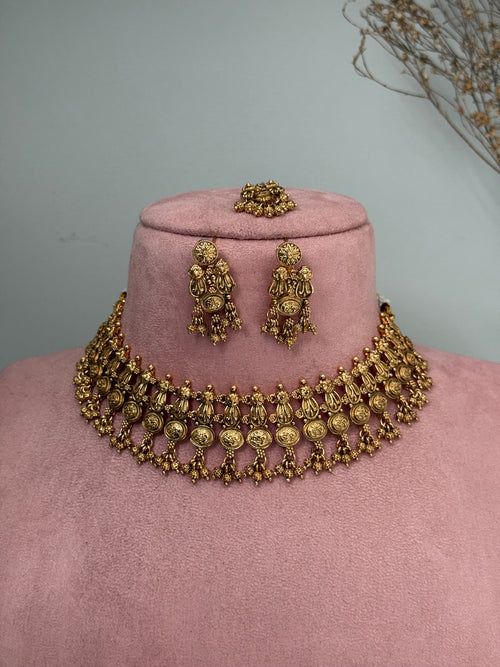 Riya gold Necklace Set