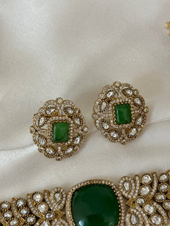 Green monalisa stone victorian Choker Set