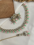 Kundan Sleek Necklace Set