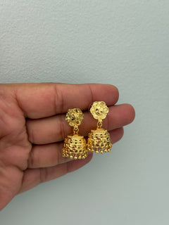 Small Gold jhumkis