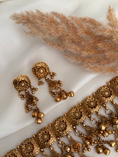 Peeshu choker Set