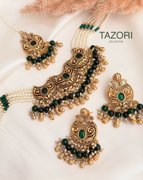 Zoya Choker Set
