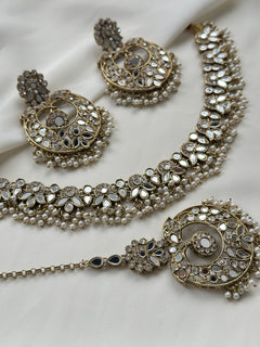 Pearl Mirror Choker Set