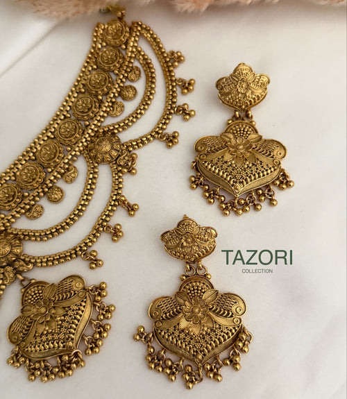 Bani gold choker Set