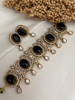 Sonam Monalisa Choker Set