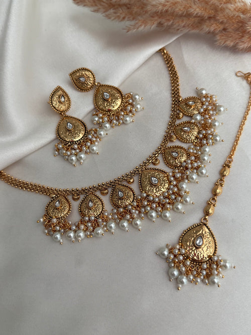 Gold Imitation Necklace Set