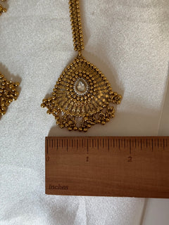 Gold x Kundan Choker Set