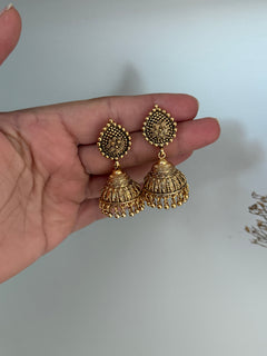 Neha Necklace Set