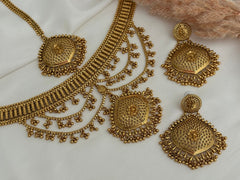 Jiya Gold Choker Set