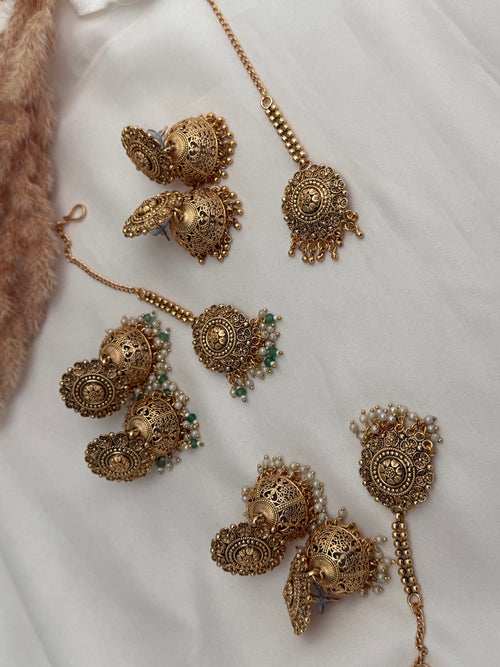 Gold imitation Earrings Tikka Set