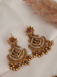 Sabya Heritage Necklace Set