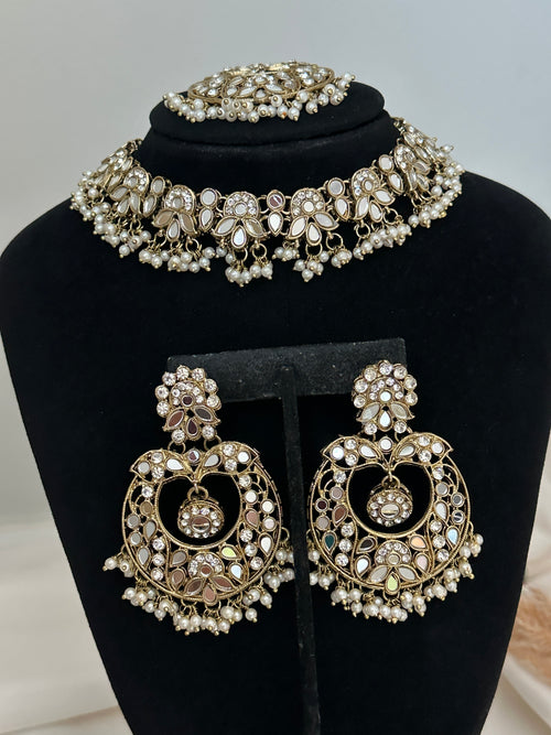 Pearl Mirror Choker Set