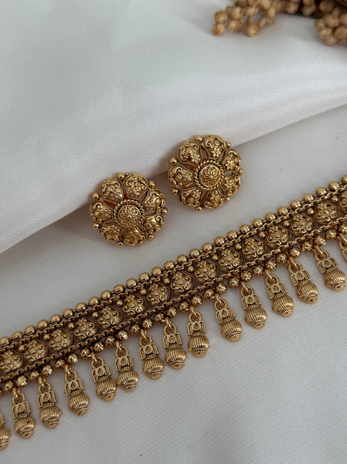 Gold imitation choker Set