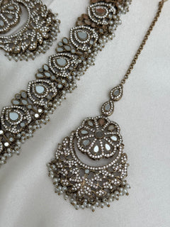 Mirror Pearl Choker Set