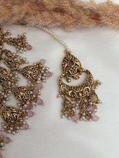 Pihu Necklace Set