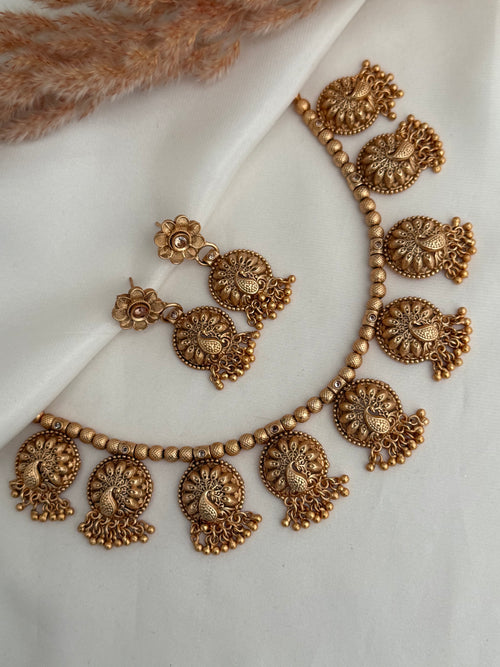 Morni matte gold necklace set