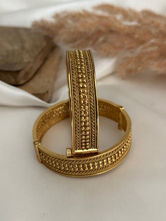 Antique Gold Kada Set