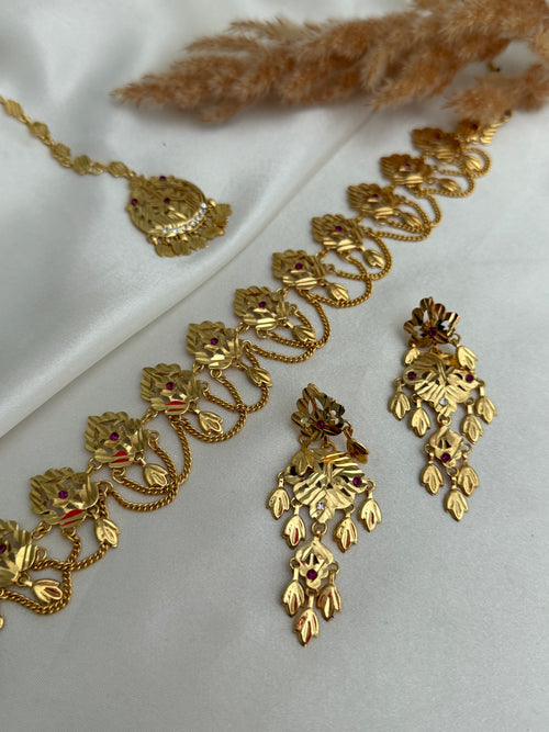 Traditional Patra Choker Set