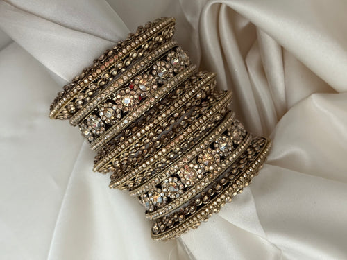 Antique Gold stone bangle Set