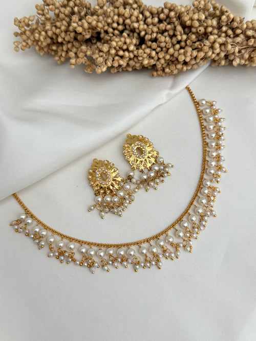 Traditional Pearl necklace Set