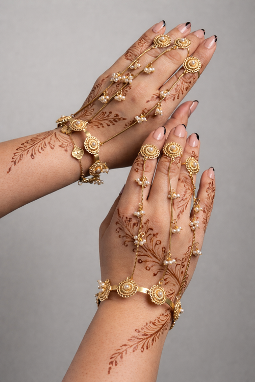 Pearl Hand accessory x hathphool