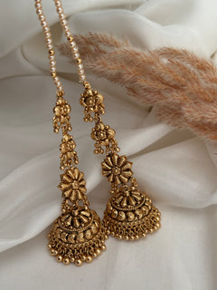 Gold single jhumki Earrings