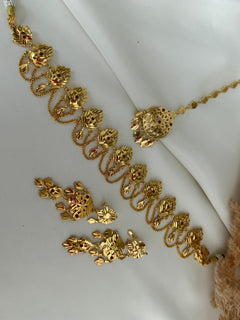 Traditional Patra Choker Set
