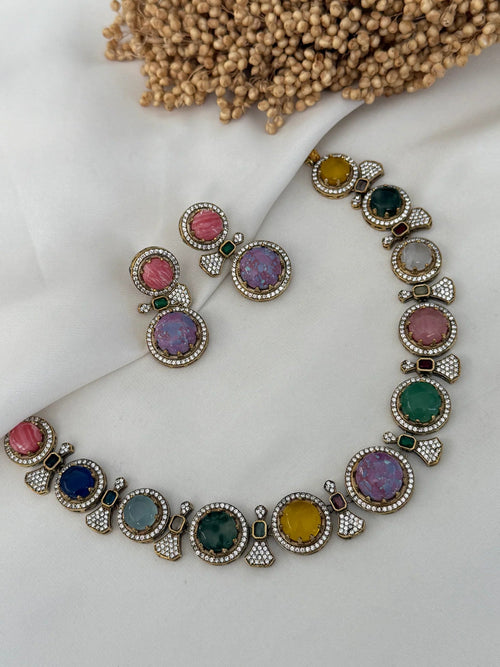 Choker Necklace Set – Where Elegance Meets Expression | Tazori Collection